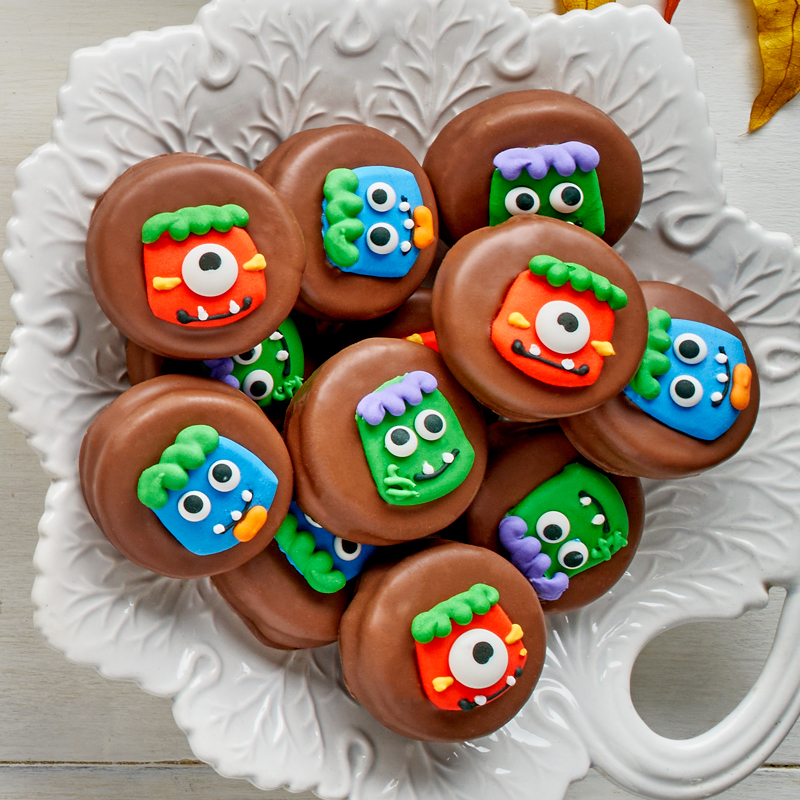 HALLOWEEN 2026 Milk Chocolate Halloween Cookies - 12PC
