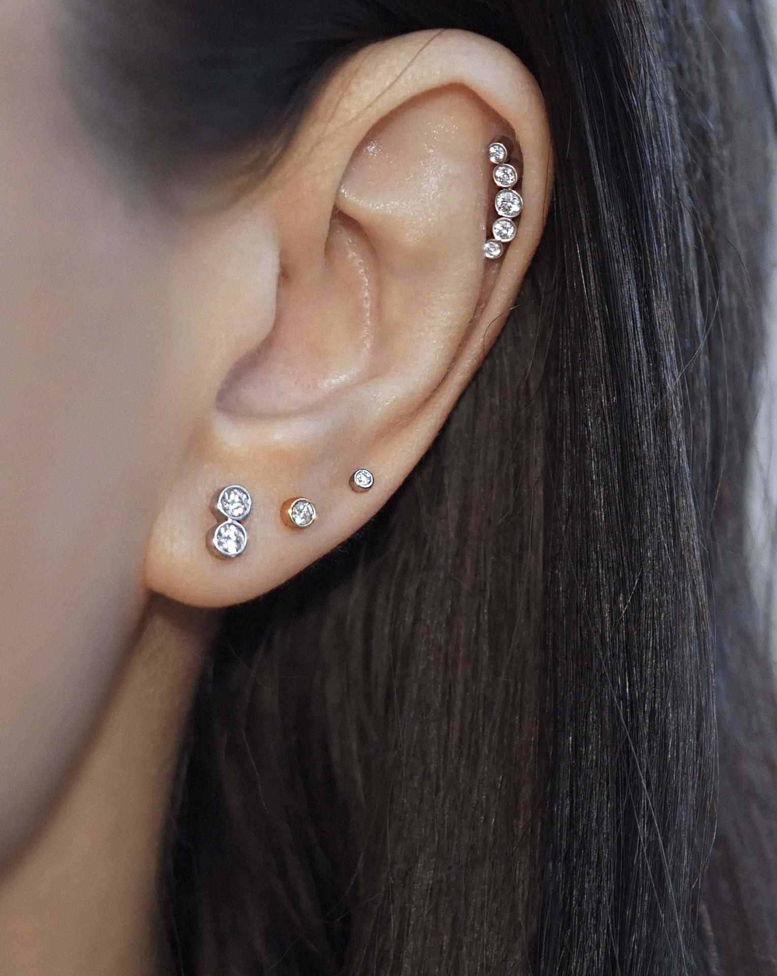 Diamond Helix Crescent Stud 18K Gold