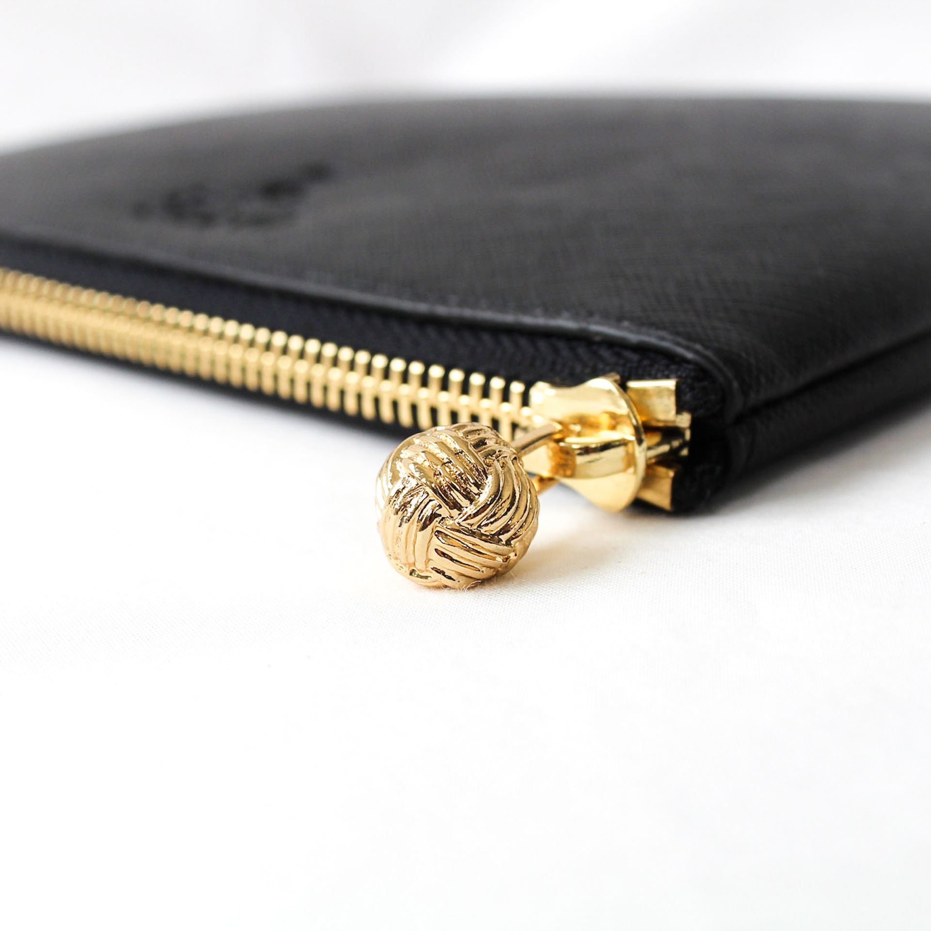 Signature Gold Knot Hardware