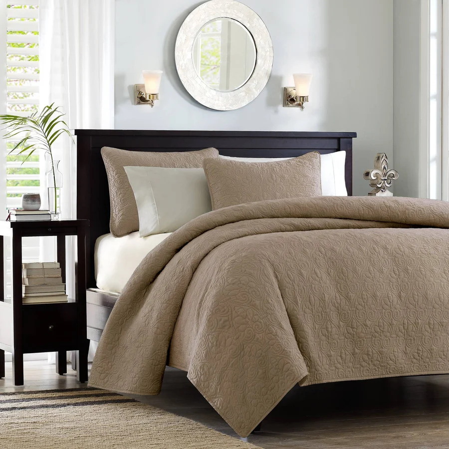 Jasmine Ultrasoft Faux Fur Ribbed Comforter Set